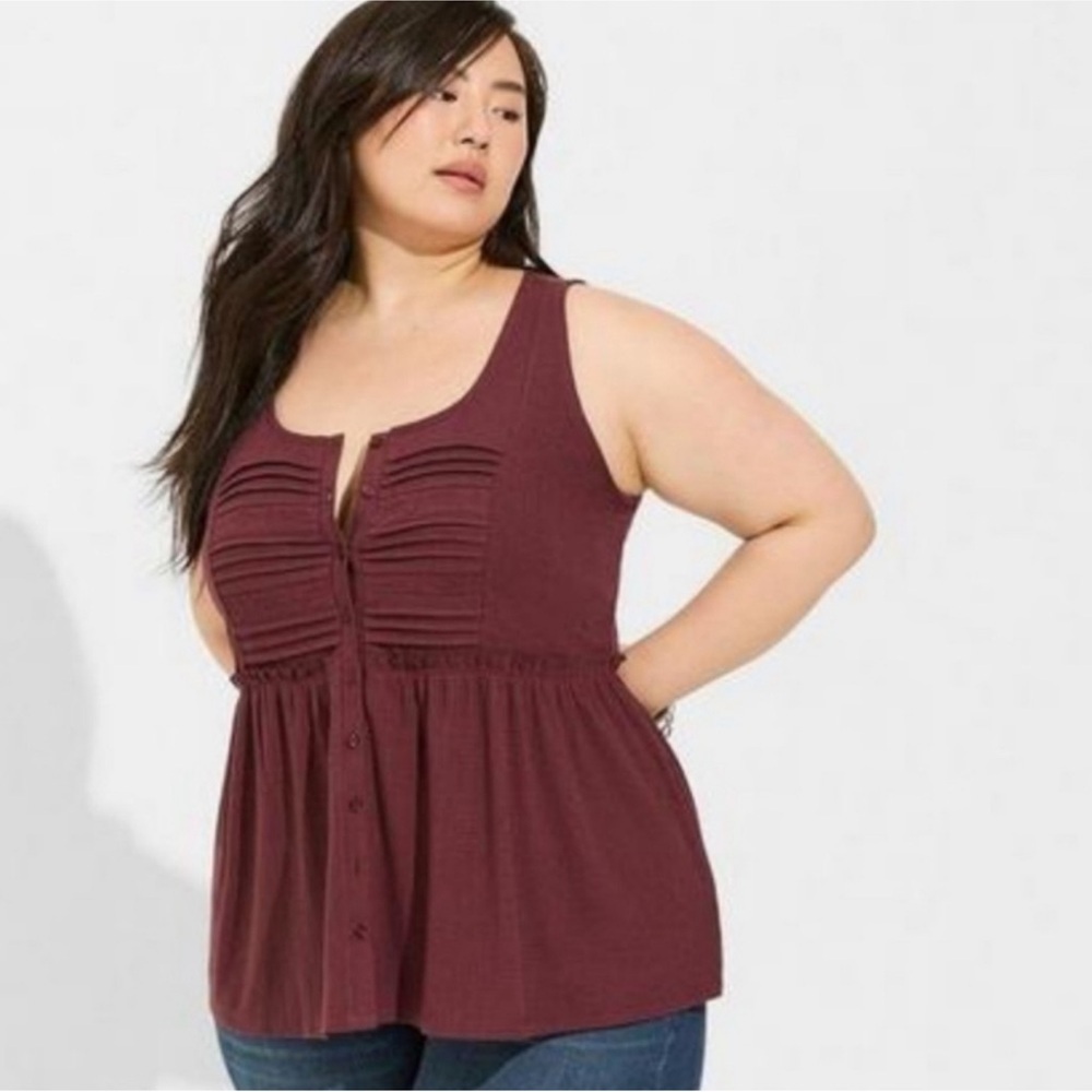 Women’s Sleeveless Ruched Button-Front Tank Top - Burgundy